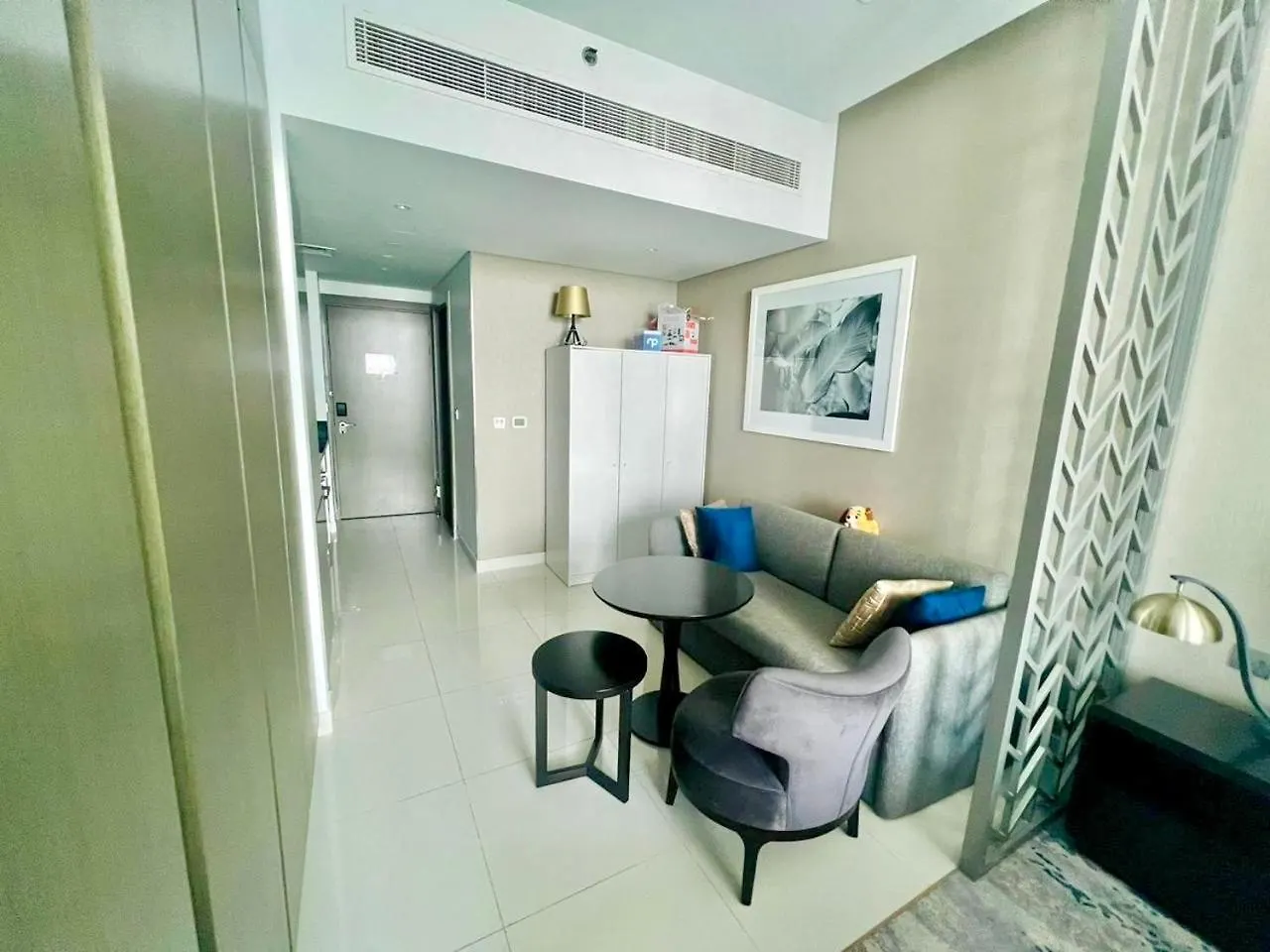 Luxury Studio Near Burj Khalifa Dubai